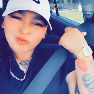 Meet your Posher, Rosalinda